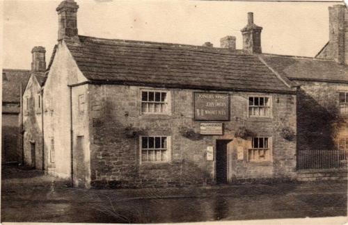 Link to http://archive.hampsthwaite.org.uk/history/images/1000/Joiners1940s1-1000.jpg Link to http://archive.hampsthwaite.org.uk/history/images/1000/Joiners1940s1-1000.jpg