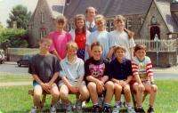Hampsthwaite School Leavers 1994 with Headteacher Mr Peter Morris - click for full size image